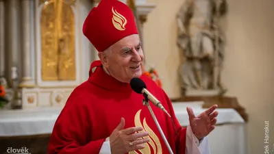 Je těžké být pastýř i manažer. Biskup Vojtěch Cikrle slaví 80. narozeniny